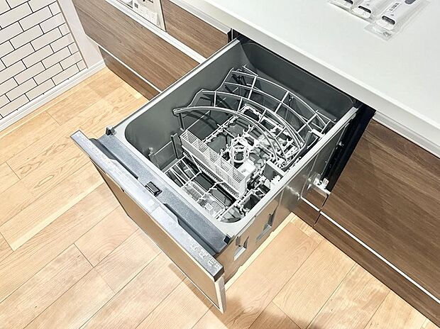 面倒なお片づけは食洗機にお任せ!家事の負担が減って、時間にも気持ちにもゆとりができます。