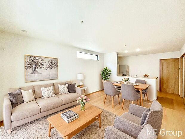 落ち着いた雰囲気のＬＤＫは家族みんなの快適空間※家具はCGです