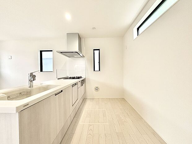 ゆとりあるキッチンではご家族と楽しくお料理ができます。