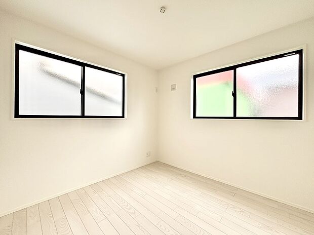 2面採光で明るさ&風通し良好!