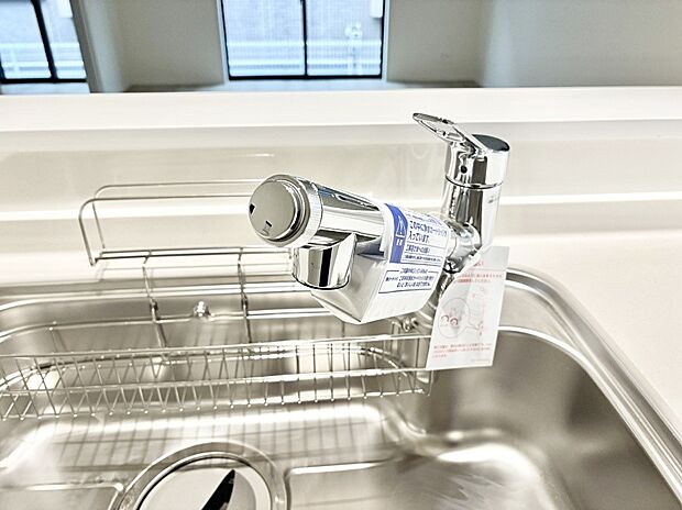 浄水器一体型のキッチンで洗い物用・料理用と切り替え簡単!