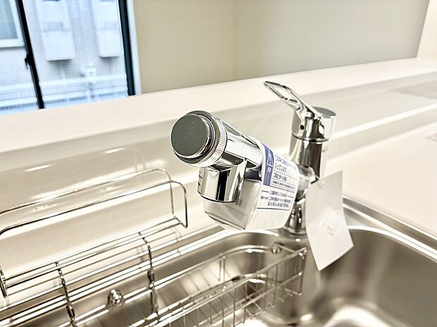 浄水器一体型のキッチンで洗い物用・料理用と切り替え簡単!