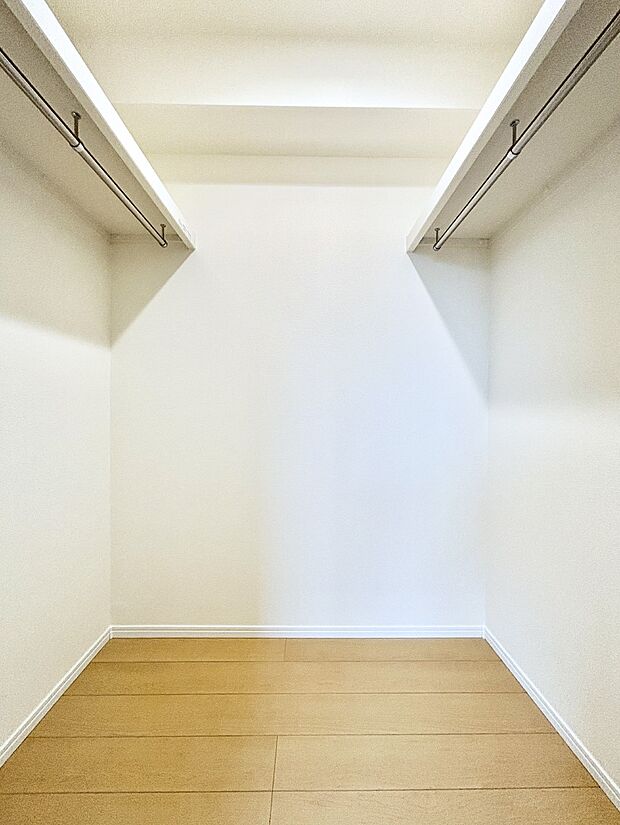 毎日の服選びが楽しくなるウォークインクローゼット