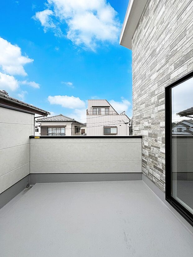 風通しの良いバルコニー