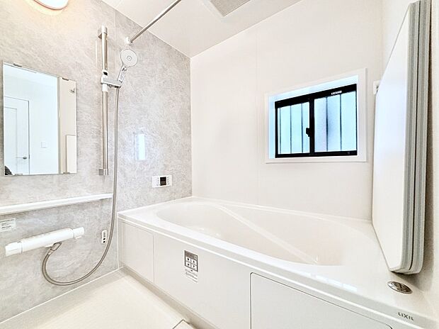 一日の疲れを癒やす大切なバスタイム。ゆっくりとお風呂を楽しんで疲れをとりたいですね！  