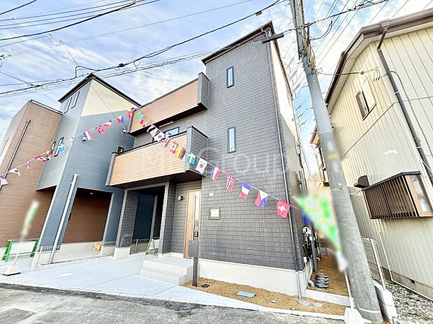 溢れる陽光でご家族の笑顔も輝く