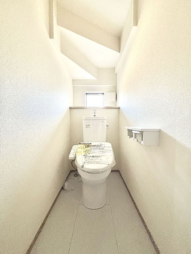 トイレは安心の2箇所！朝のバタバタも一安心です。 