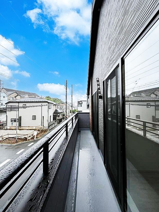 風通しの良いバルコニー