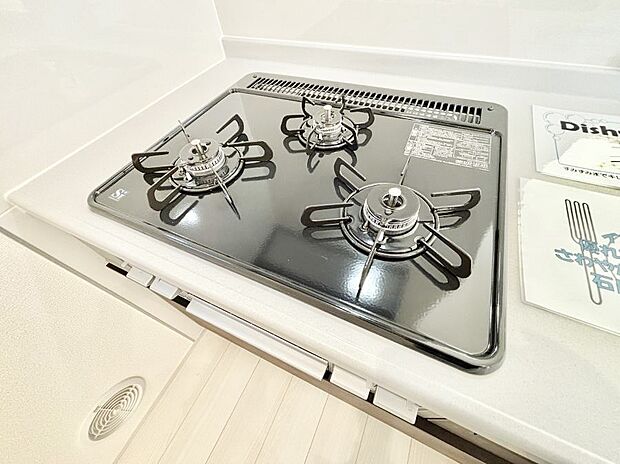 三口ガスコンロでお料理が一気にはかどりそう。