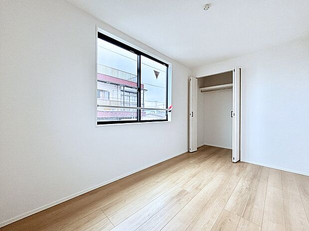 収納が充実しているので、居住スペースを広く使えます。