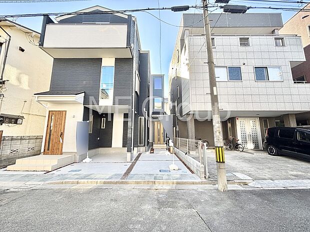 前面道路はきちんと整備されています