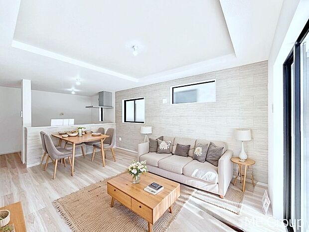 アクセントクロスを使用したワンランクアップの空間 ※家具はCGです