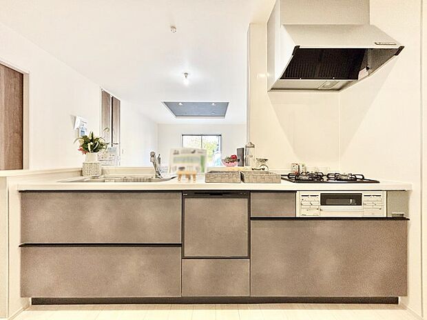 毎日使うキッチンだから、使いやすさ&お手入れのしやすさにこだわりました。