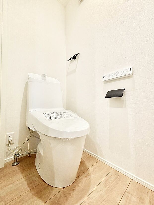 トイレは温水洗浄機能付き