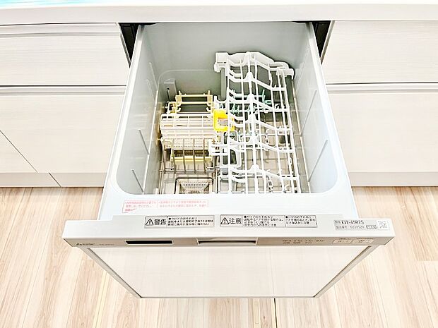 面倒なお片づけは食洗機にお任せ!家事の負担が減って、時間にも気持ちにもゆとりができます。