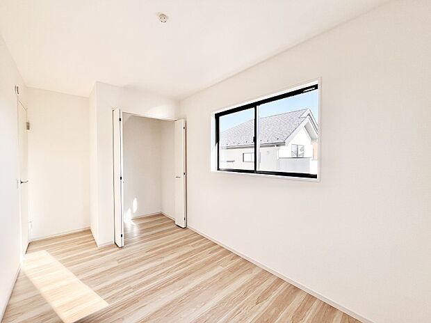 収納が充実しているので居住スペースを広々使えます