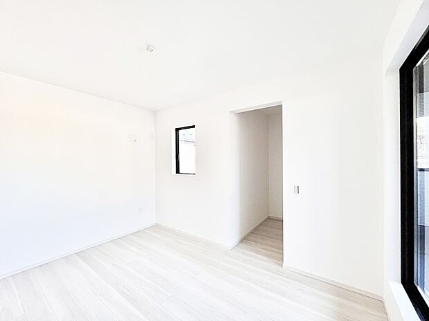 収納が充実しているので居住スペースを広々使えます