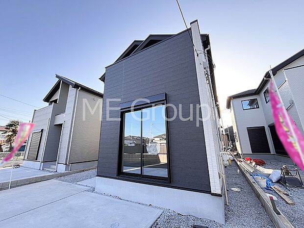 溢れる陽光でご家族の笑顔も輝く