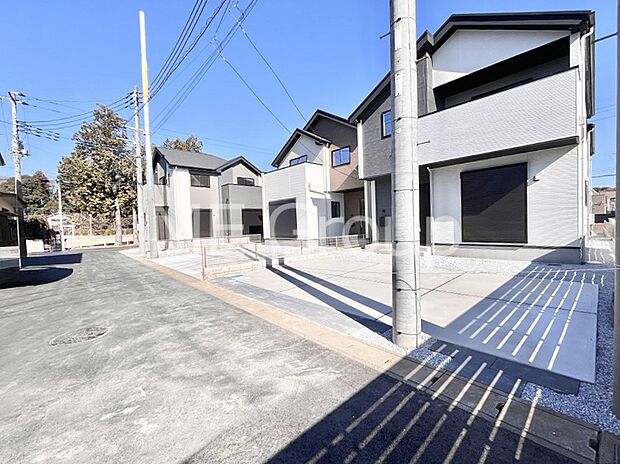 たっぷりの陽光と心地よい風が舞い込む住まい