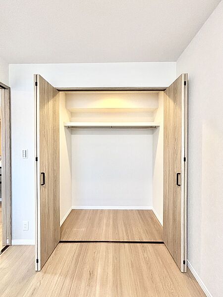 たっぷりの収納スペースでいつでも住空間がスッキリ保てそう