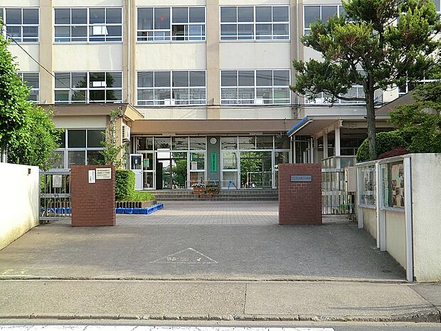小学校 264m 足立区立鹿浜第一小学校