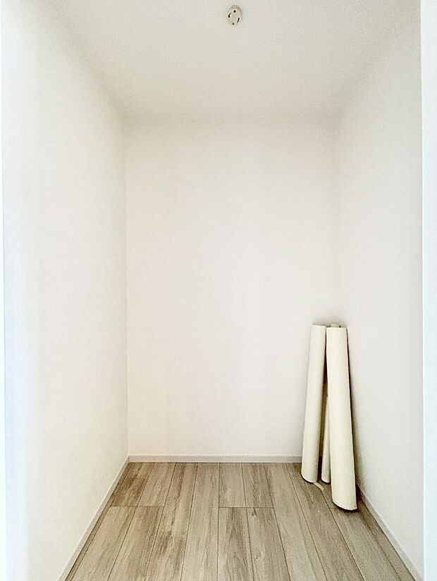 物が集まりそうなLDKもスッキリ片付きます。