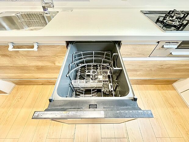 面倒なお片づけは食洗機にお任せ!家事の負担が減って、時間にも気持ちにもゆとりができます。