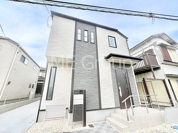 たっぷりの陽光と心地よい風が舞い込む住まい