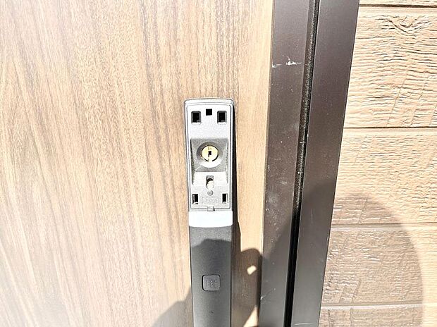 スマートに開錠できる電子キー