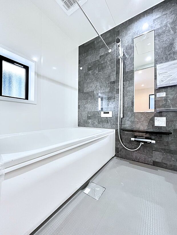 一日の疲れを癒やす大切なバスタイム。ゆっくりとお風呂を楽しんで疲れをとりたいですね！  