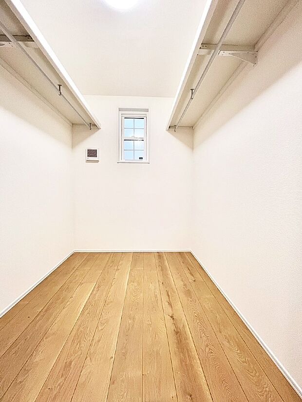 ウォークインクローゼットのある住まいでスッキリ快適な生活を