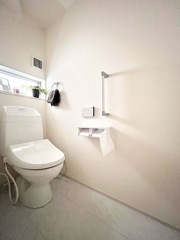 トイレは1階と2階それぞれに配置されていてとても便利です。