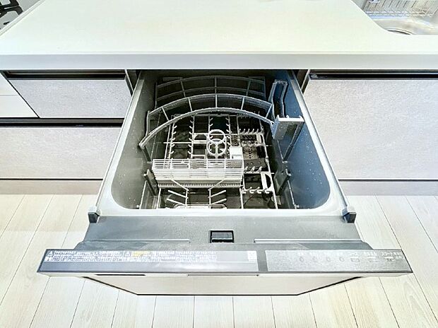 面倒なお片づけは食洗機にお任せ!家事の負担が減って、時間にも気持ちにもゆとりができます。