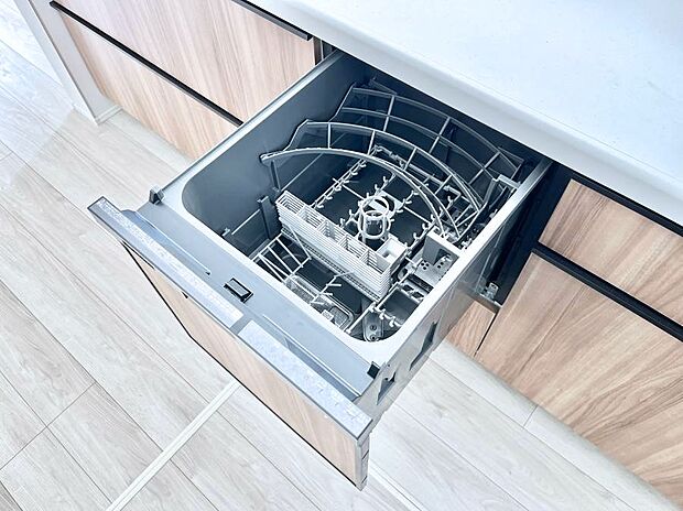 面倒なお片づけは食洗機にお任せ!家事の負担が減って、時間にも気持ちにもゆとりができます。