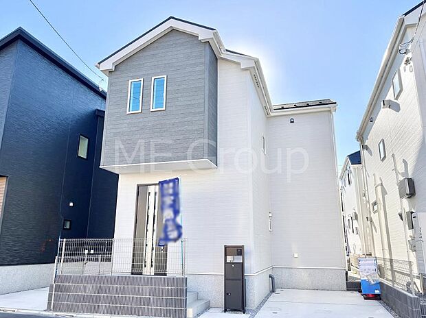 洗練された外観、上質な住空間が広がる室内は永く安心して過ごせる住居です。