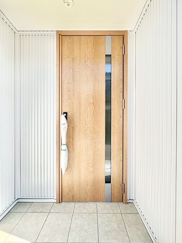 大切な家族、来客を出迎える玄関。