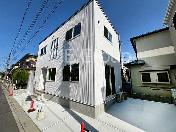 たっぷりの陽光と心地よい風が舞い込む住まい