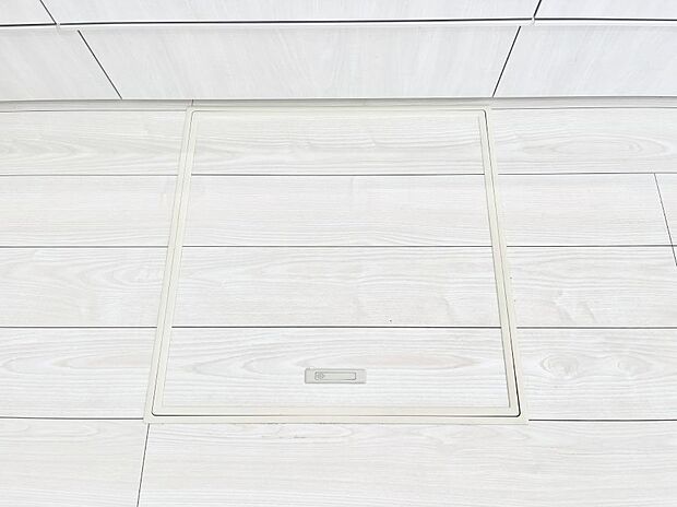 床下収納付き！日用品・非常用品の収納にも大活躍。
