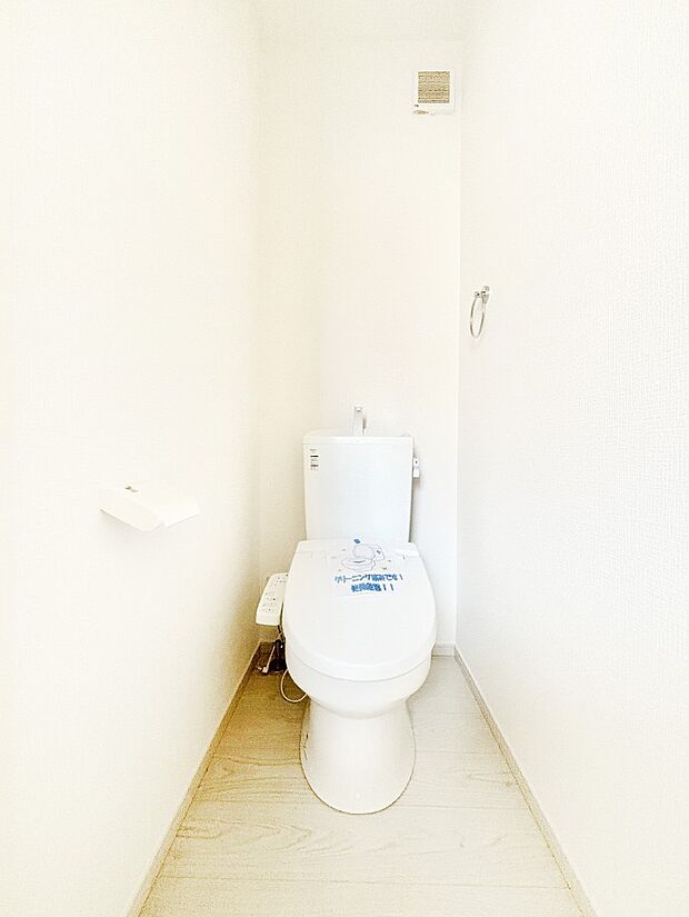 毎日を快適に！清潔感あるシャワートイレ。