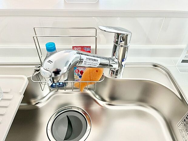 いつでも清潔なおいしいお水を。一つの水栓で水道水と浄水を使い分け。