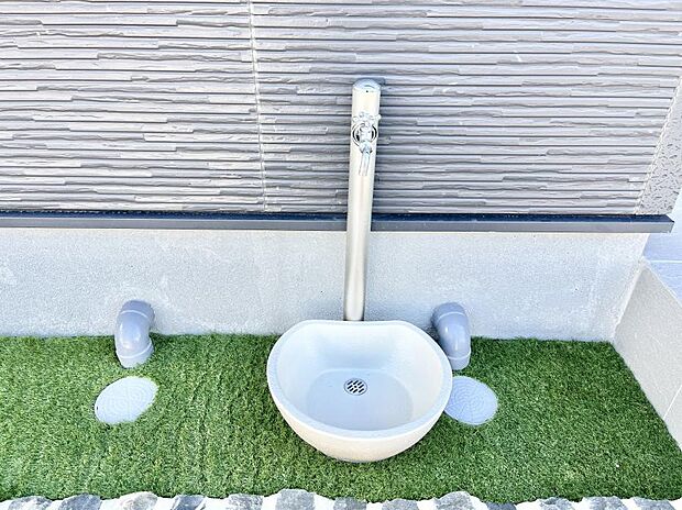 ガーデニングやお掃除に便利な外水栓