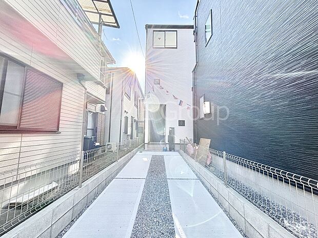 洗練された外観、上質な住空間が広がる室内は永く安心して過ごせる住居です。 