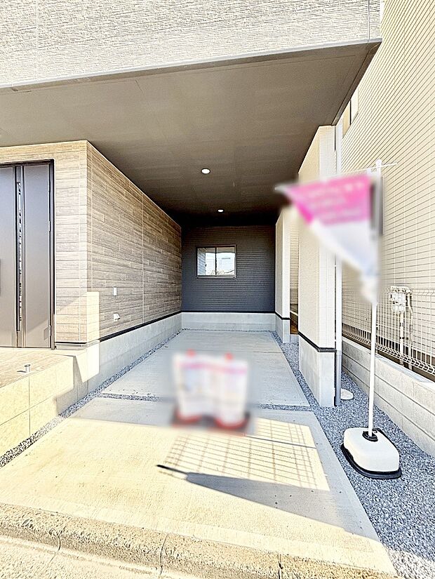 ビルトインタイプは大切なお車を傷や汚れから守ることができます。