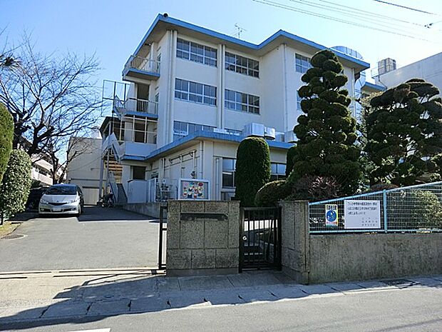 小学校 328m 松戸市立松ケ丘小学校