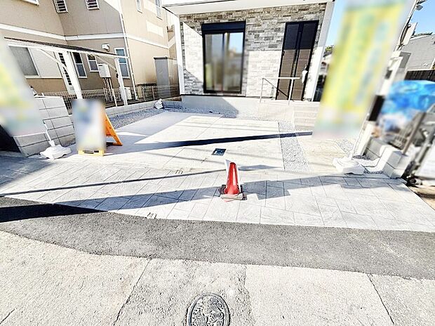 目の前が駐車場だと雨の日も大量にお買い物をした時も便利ですね