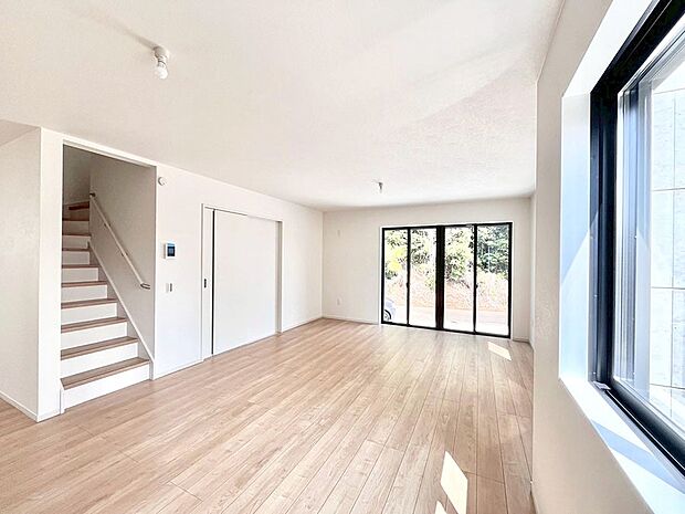 リビング階段が家族の笑顔と会話をつないでくれます