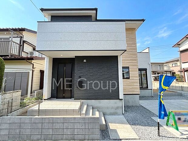 洗練された外観、上質な住空間が広がる室内は永く安心して過ごせる住居です。