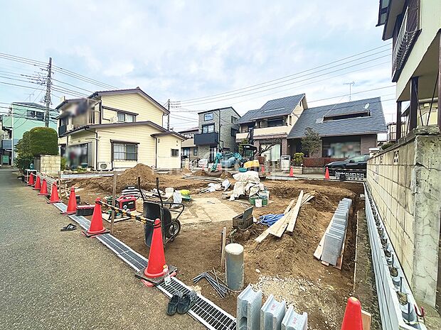 たっぷりの陽光と開放感に包まれる明るい住まい