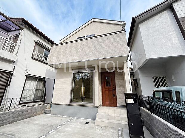 たっぷりの陽光と心地よい風が舞い込む住まい