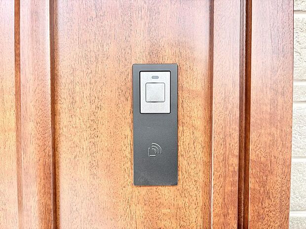 スマートに開錠できる電子キー